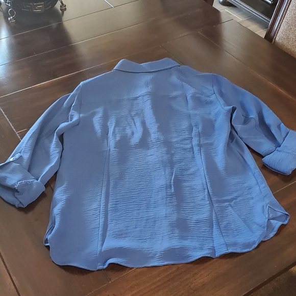 Women's Tommy Hilfiger Button Down - Picture 2 of 7